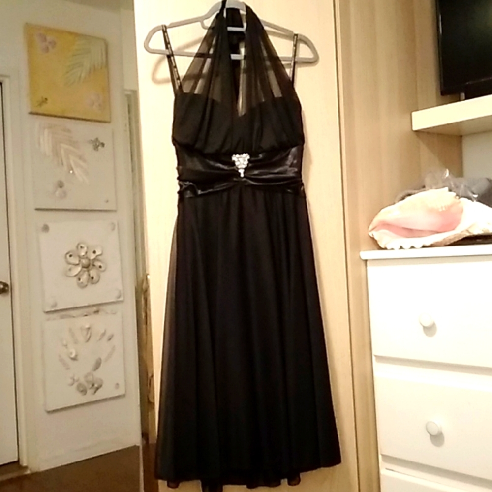 dbi Studio night Dress with brooch sz M